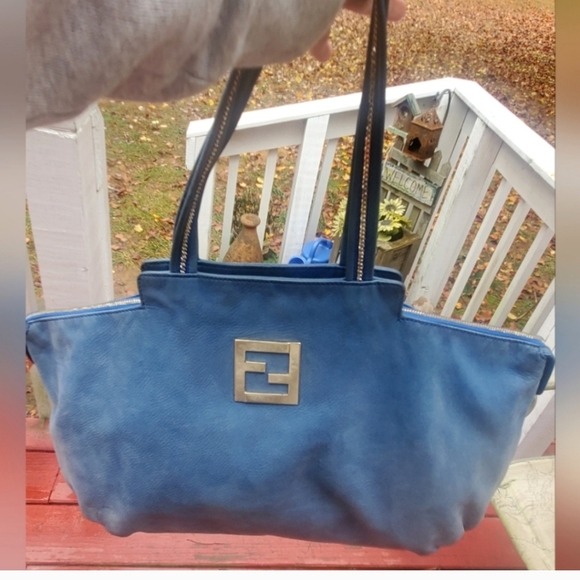 Fendi Blue Metallic Nubuck Medium Chains Tote Bag - Picture 3 of 16